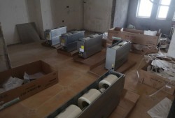 空調(diào)吧,空調(diào)吧啦吧啦的響為什么