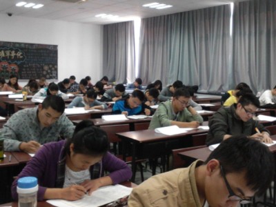 二建報考條件及科目有哪些？