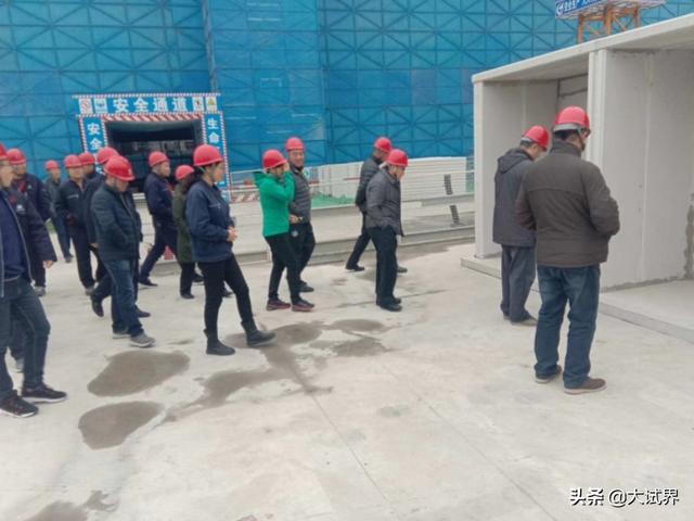 請問現在考二建還有用嗎?不是專業(yè)從事建筑行業(yè)的? 第4張 請問現在考二建還有用嗎?不是專業(yè)從事建筑行業(yè)的? 第4張