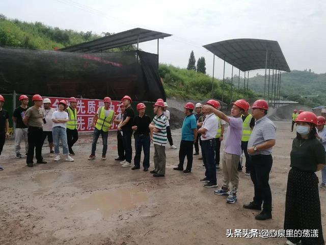 在施工單位,有一級建造師證和一級造價工程師證,年薪多少合適? 第4張 在施工單位,有一級建造師證和一級造價工程師證,年薪多少合適? 第4張