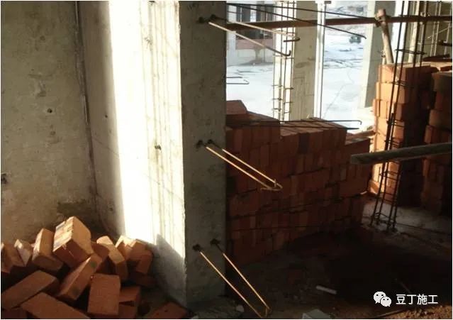 二次結構施工質量如何控制?就看這些細部及節(jié)點做法! 第7張 二次結構施工質量如何控制?就看這些細部及節(jié)點做法! 第7張