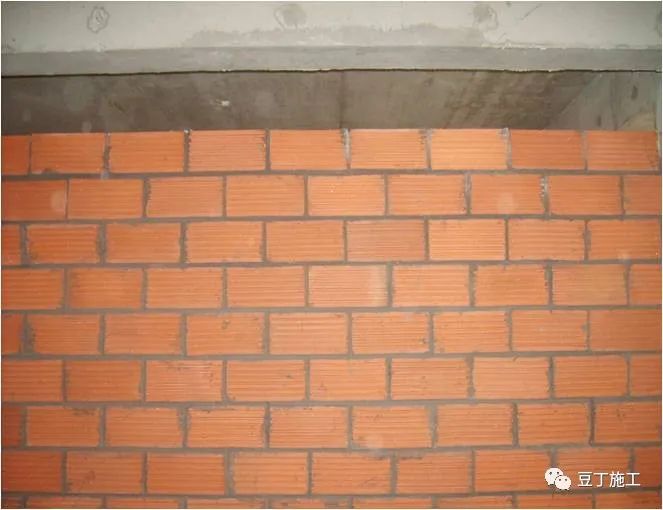 二次結構施工質量如何控制?就看這些細部及節(jié)點做法! 第22張 二次結構施工質量如何控制?就看這些細部及節(jié)點做法! 第22張