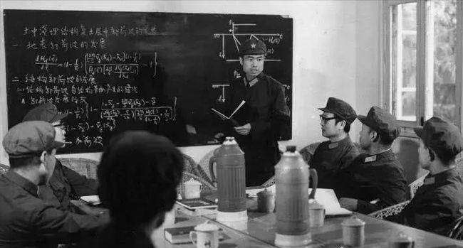 包含錢七虎巖土工程師手冊的詞條  第1張