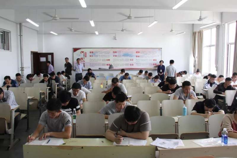 學生能考二級建造師嗎在校大學生能考二級建造師嗎,有什么壞處 第1張 學生能考二級建造師嗎在校大學生能考二級建造師嗎,有什么壞處 第1張