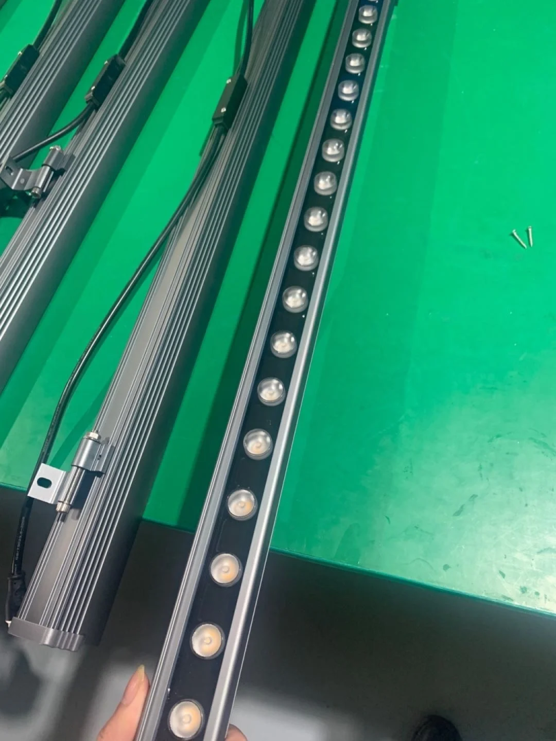 戶外亮化燈具結(jié)構(gòu)工程師戶外亮化燈具結(jié)構(gòu)工程師招聘  第1張