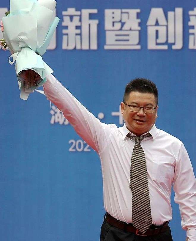 十堰本地招聘信息卓爾集團在十堰招聘造價工程師 第1張 十堰本地招聘信息卓爾集團在十堰招聘造價工程師 第1張