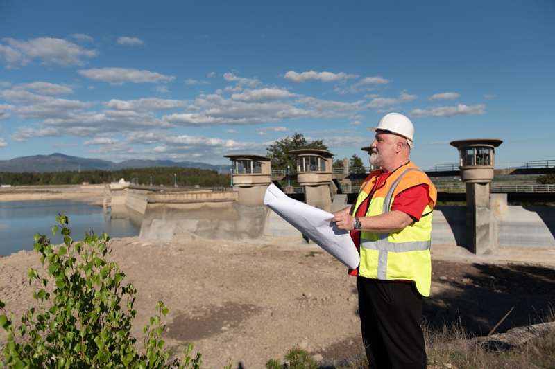 橋梁專業(yè)監(jiān)理工程師個(gè)人主要事跡及感悟橋梁專業(yè)監(jiān)理工程師  第1張